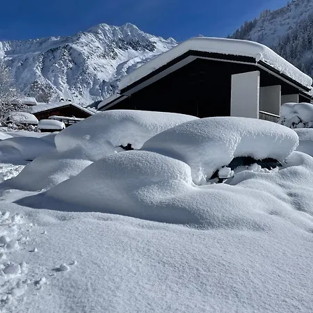 Διαμέρισμα Stylish Alpine Base Near Le Tour & Argentiere Σαμονί